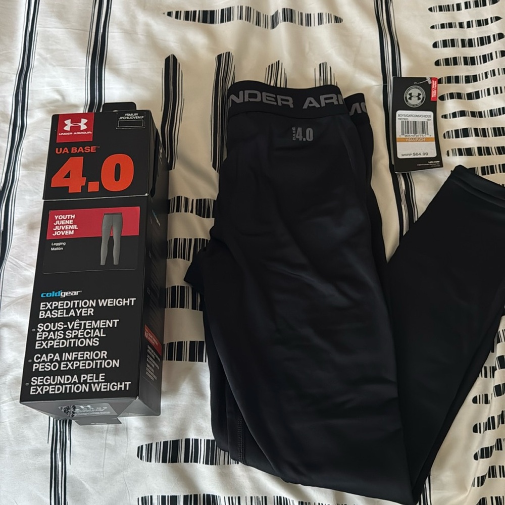 NWT - Under Armour ColdGear Expedition Weight Base Layer - black